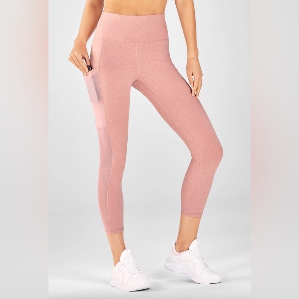 FABLETICS On the Go High Waisted Pocket Capri Pink Small
